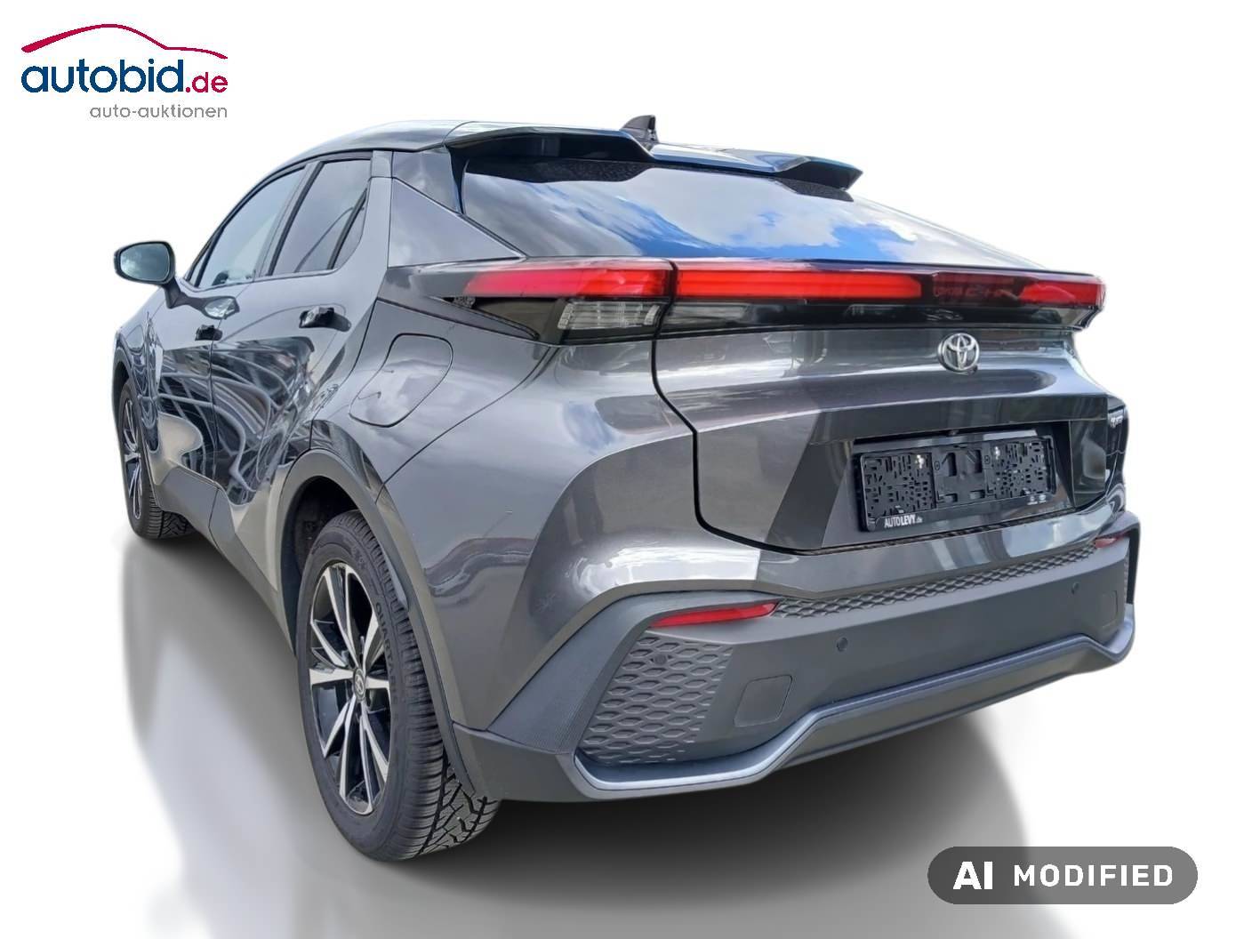 Toyota C-HR 1,8 ECVT Teamplayer photo