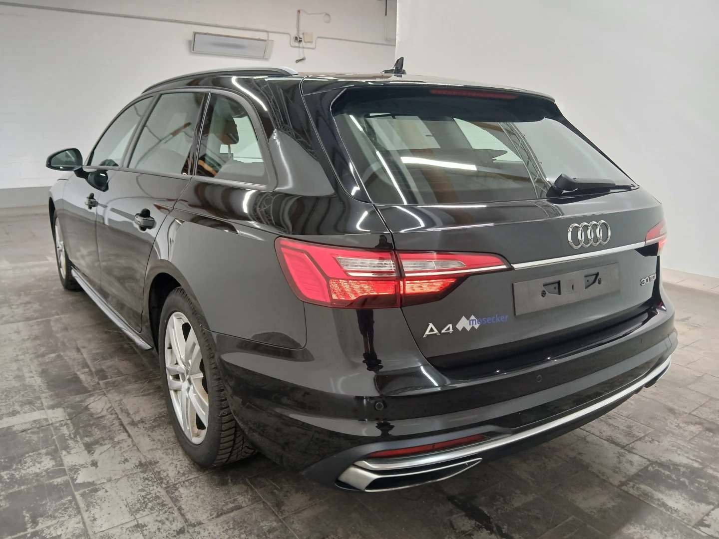 Audi A4 Avant advanced 30 TDI S-tronic photo
