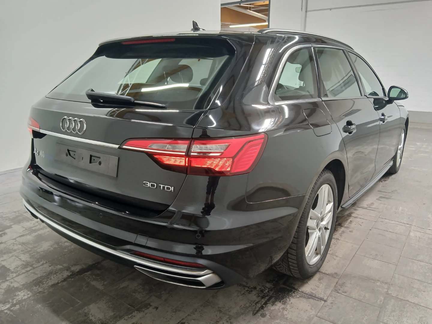 Audi A4 Avant advanced 30 TDI S-tronic photo