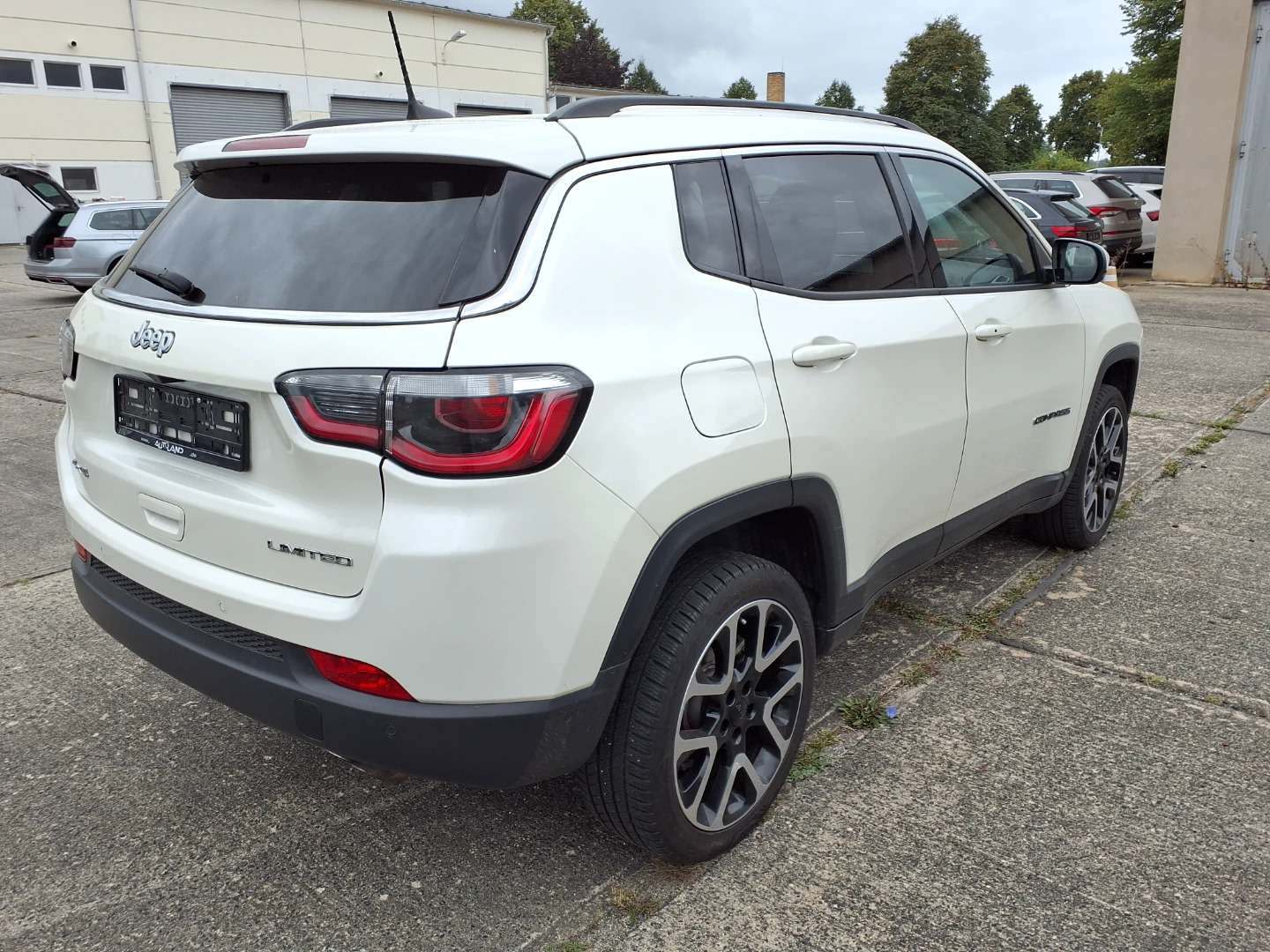 Jeep Compass 1,4 M-Air 4WD Automatik Limited photo