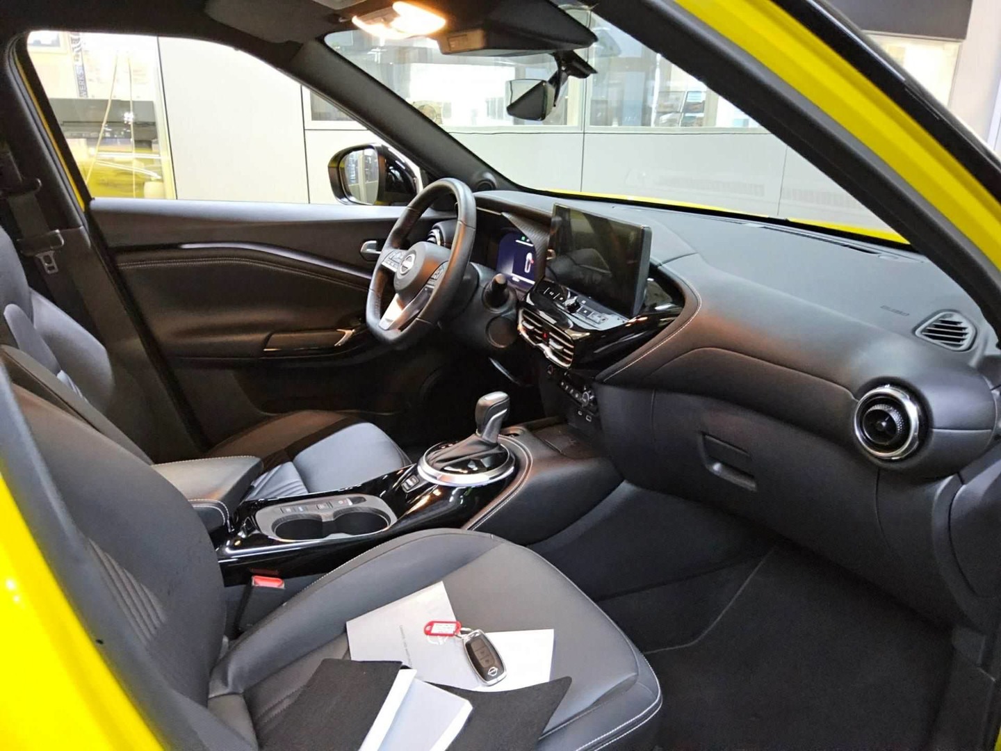 Nissan Juke 1,6 Hybrid 4AMT Tekna photo