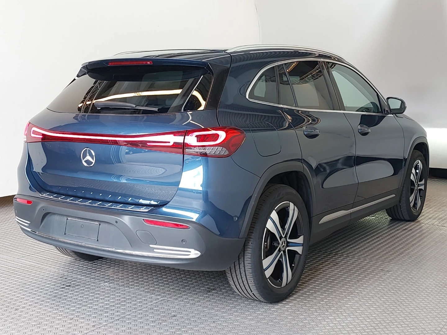 Mercedes-Benz EQA 250 Progressive photo