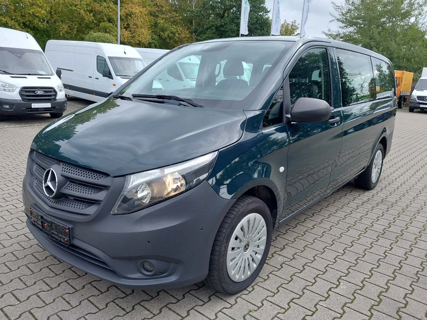 Mercedes-Benz Vito Tourer 114 CDI 4x4 lang 9G-TRONIC PRO, Klima, 8-Sitzer