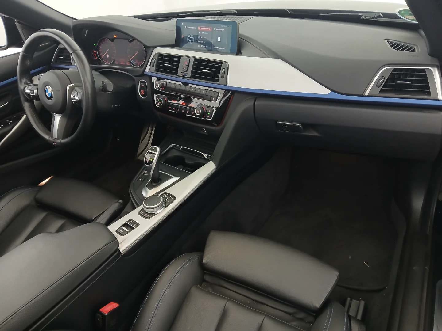 BMW 420i Cabrio Sport-Automatic M Sport photo