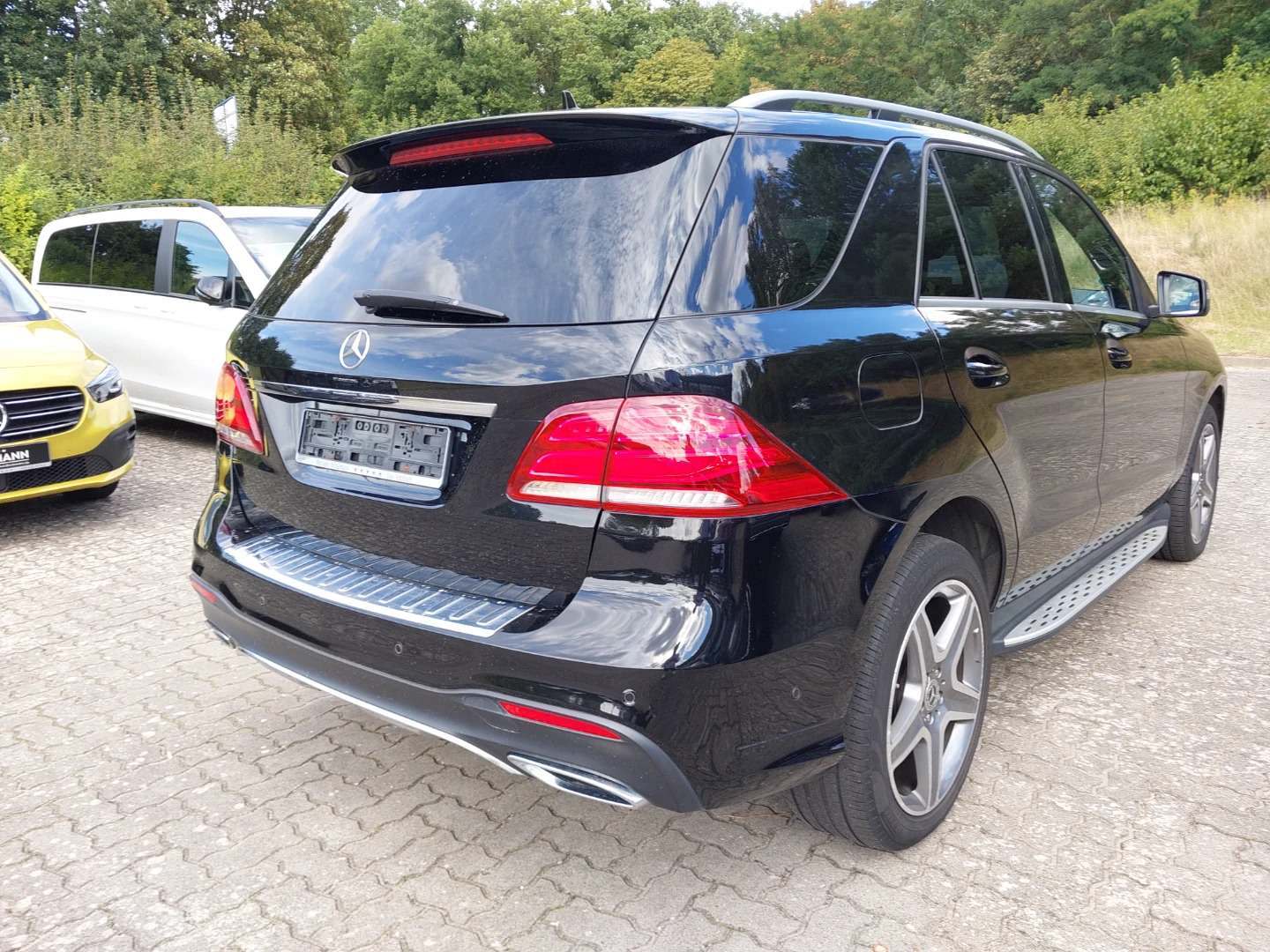 Mercedes-Benz GLE 350 d 4Matic Automatik AMG Line photo