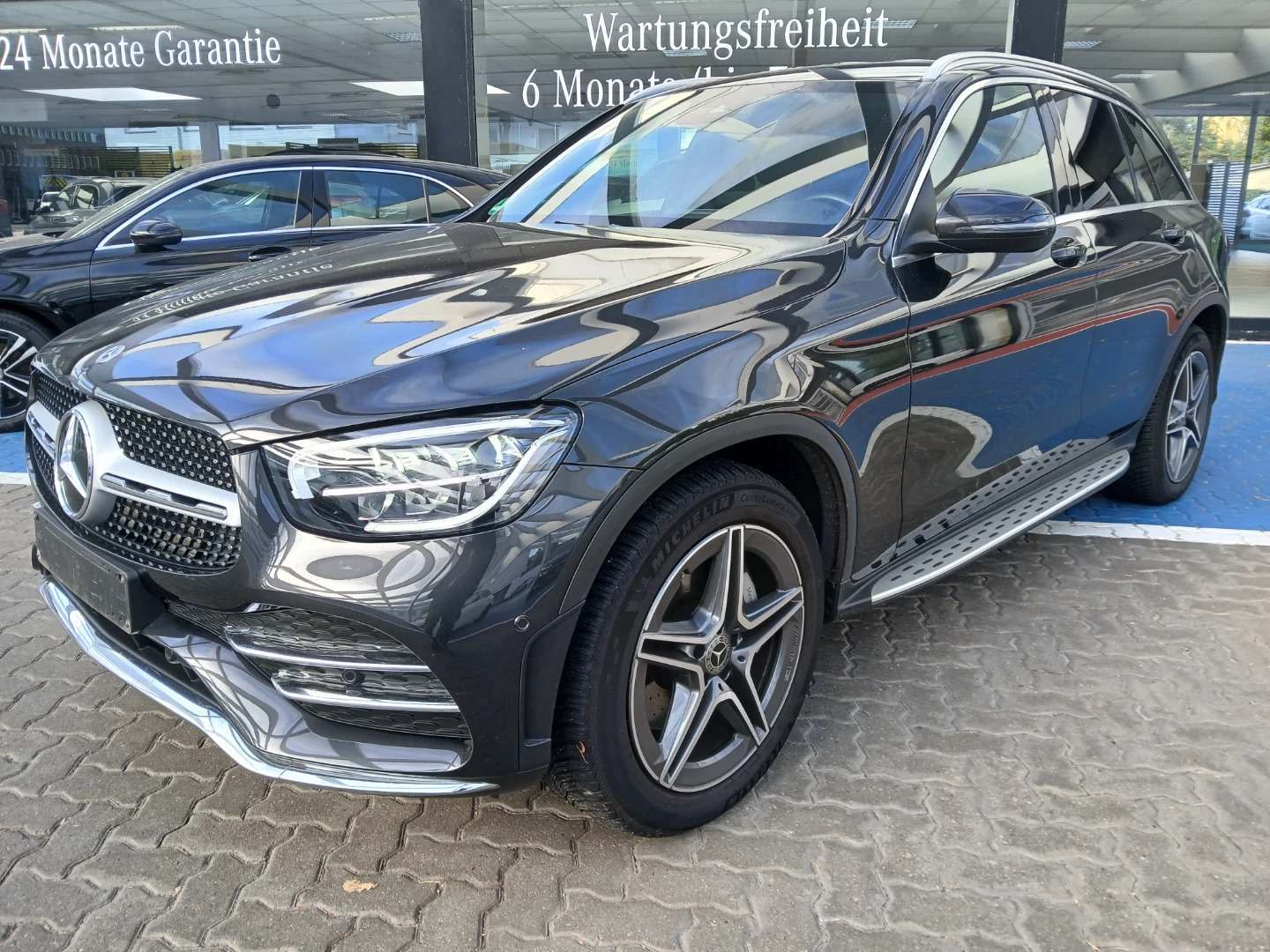 Mercedes-Benz GLC 200 4MATIC 9G-TRONIC AMG Line