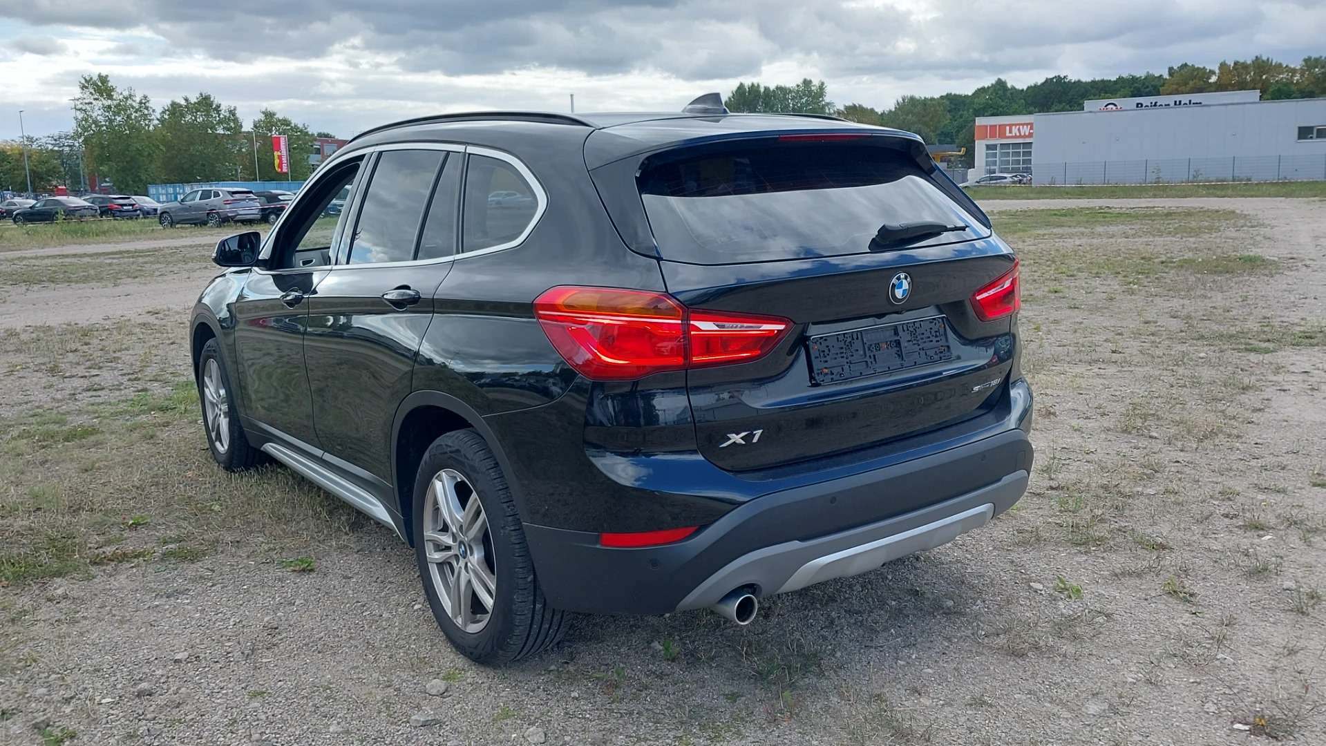 BMW X1 sDrive18i DKG-Steptronic xLine photo