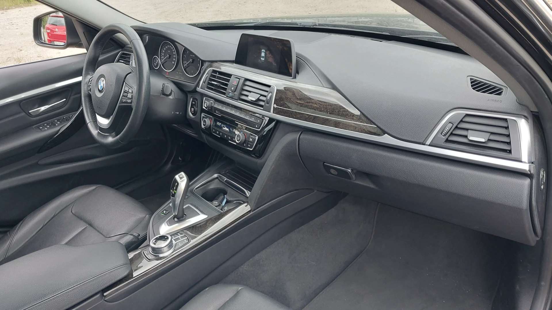 BMW 320i Steptronic Luxury Line photo