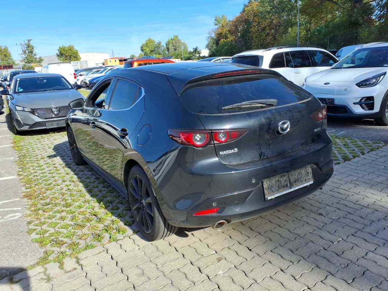 Mazda 3 Skyactiv-X 186 GT photo