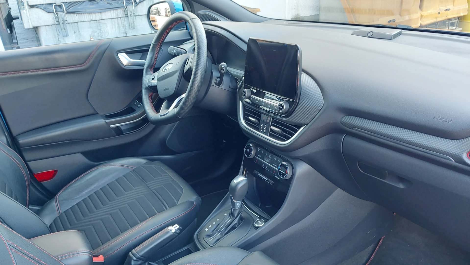 Ford Puma 1,0 EcoBoost PowerShift ST-Line X photo