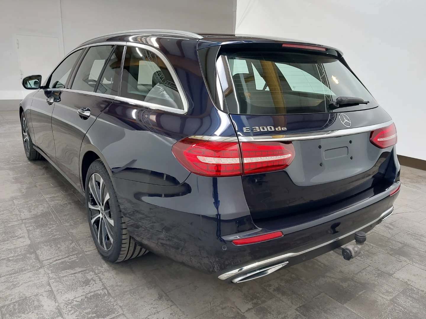 Mercedes-Benz E 300 de T 9G-TRONIC Avantgarde photo