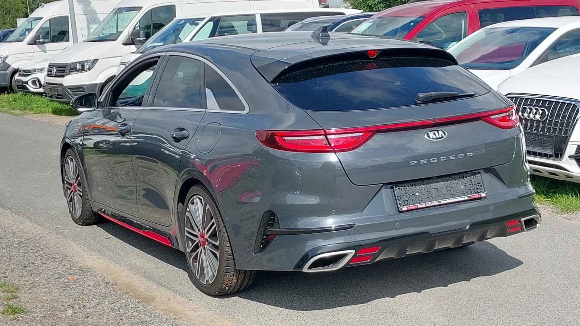 Kia ProCeed 1,6 TGDI DCT GT photo