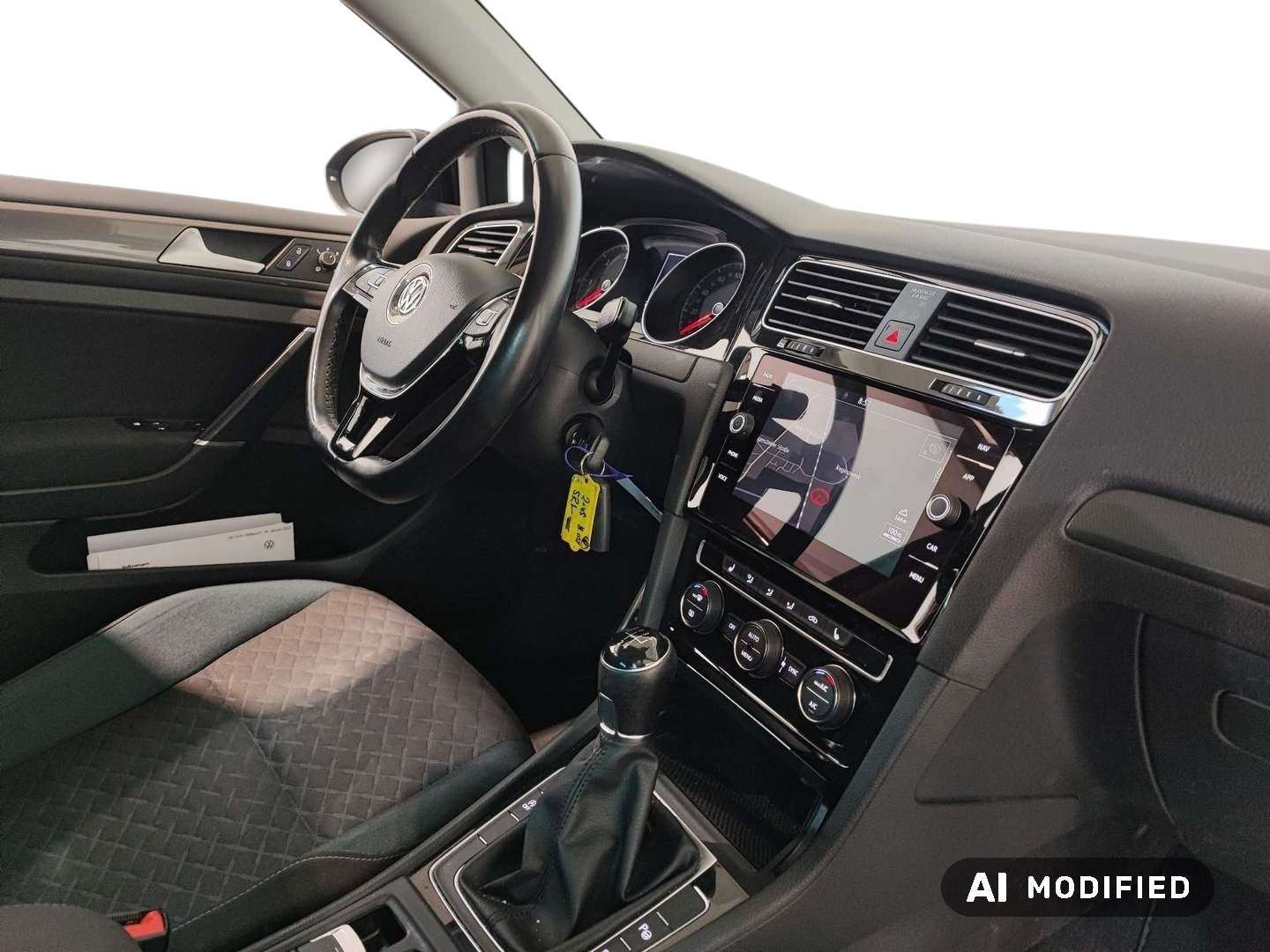 VW Golf 1,6 TDI IQ-DRIVE photo