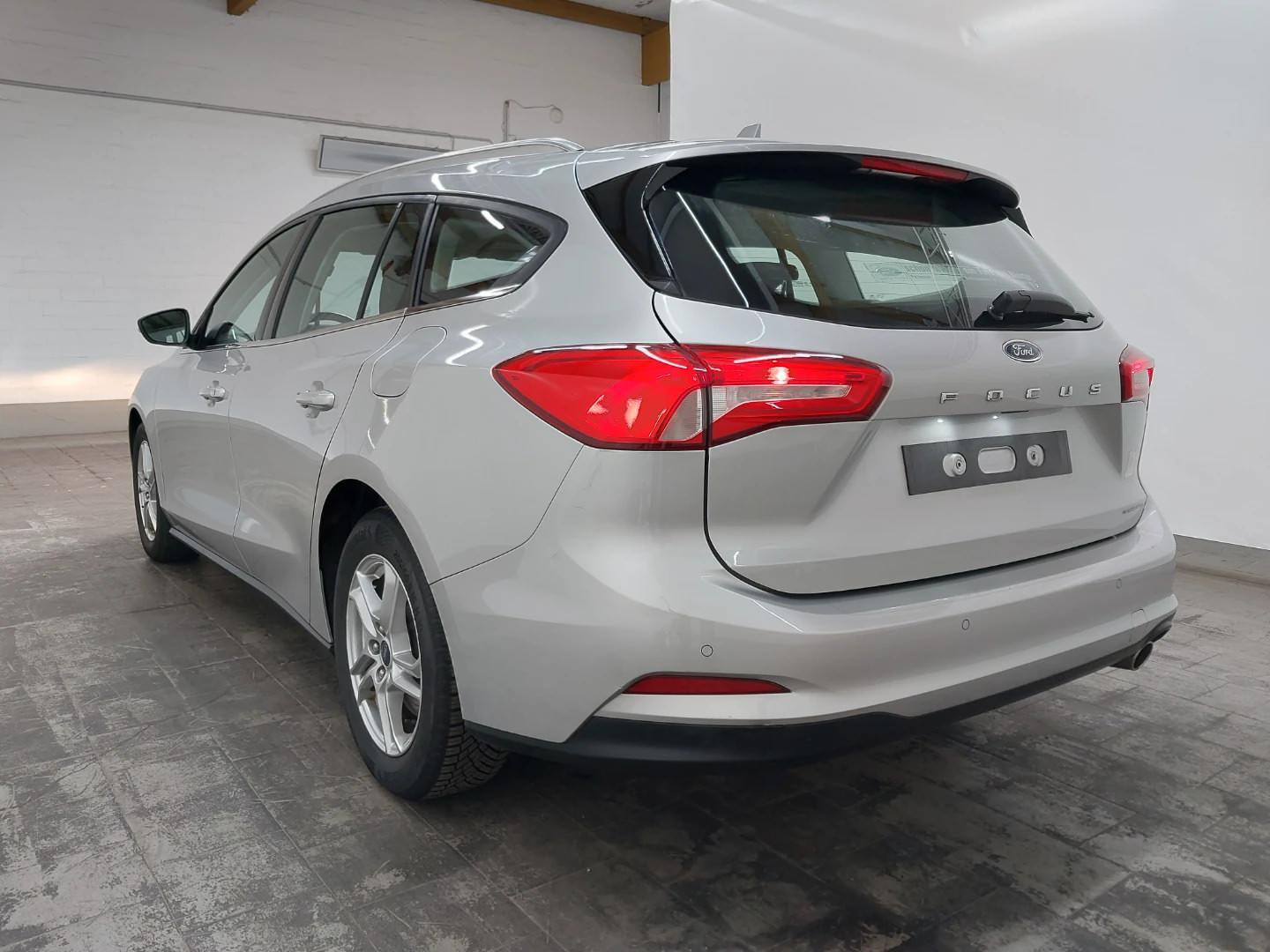 Ford Focus Turnier 1,0 EcoBoost Cool & Connect photo