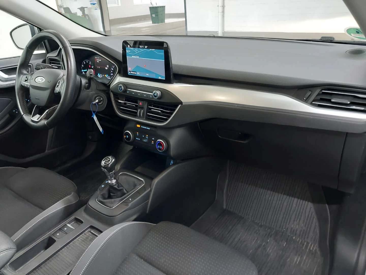 Ford Focus Turnier 1,0 EcoBoost Cool & Connect photo