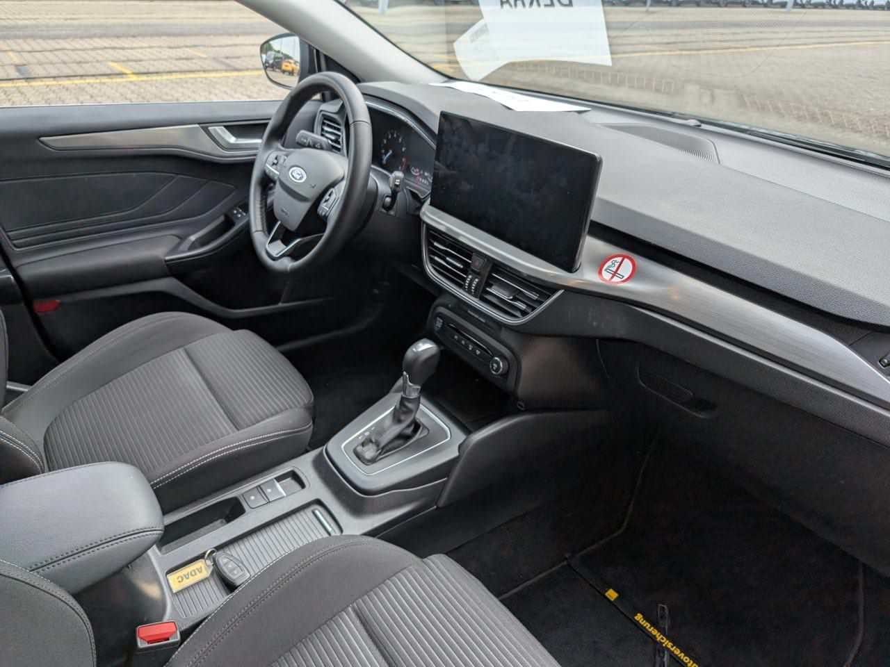Ford Focus 1,0 EcoBoost PowerShift Titanium photo