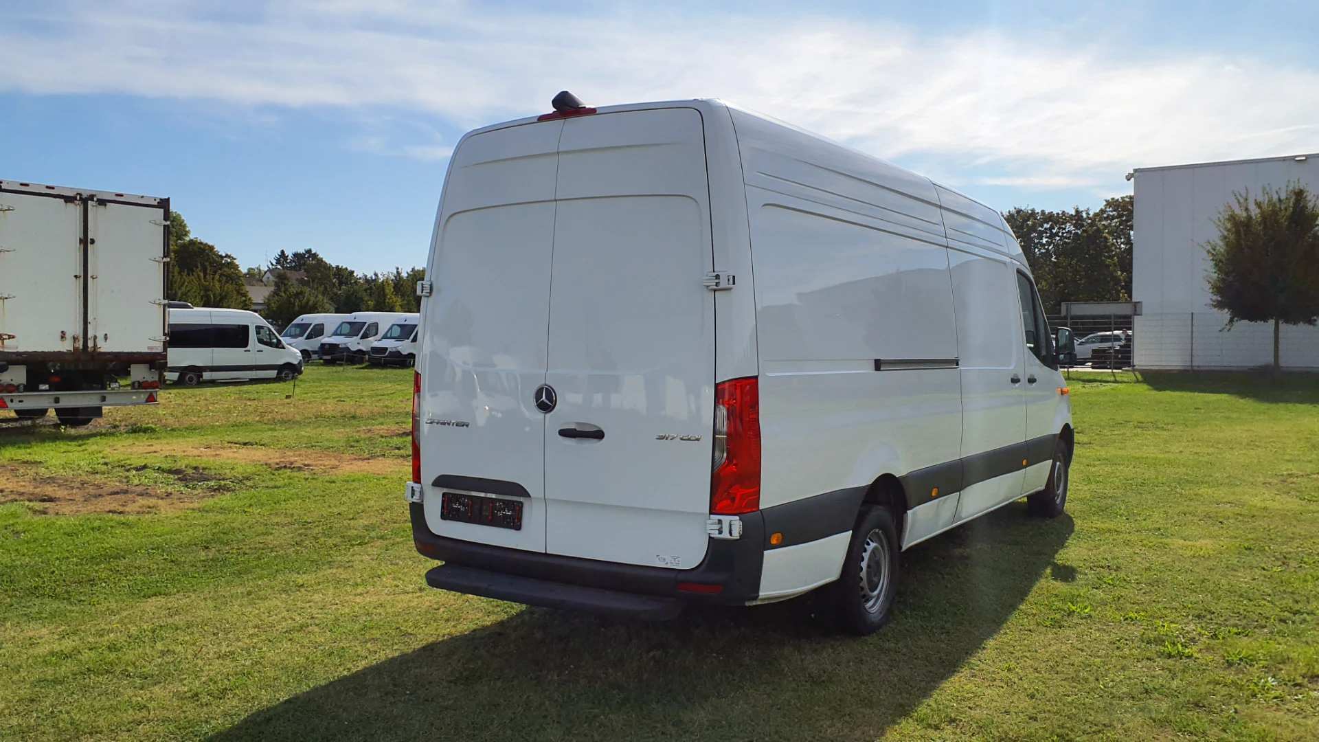 Mercedes-Benz Sprinter Hochraum-Kasten 317 CDI RWD Automatik photo