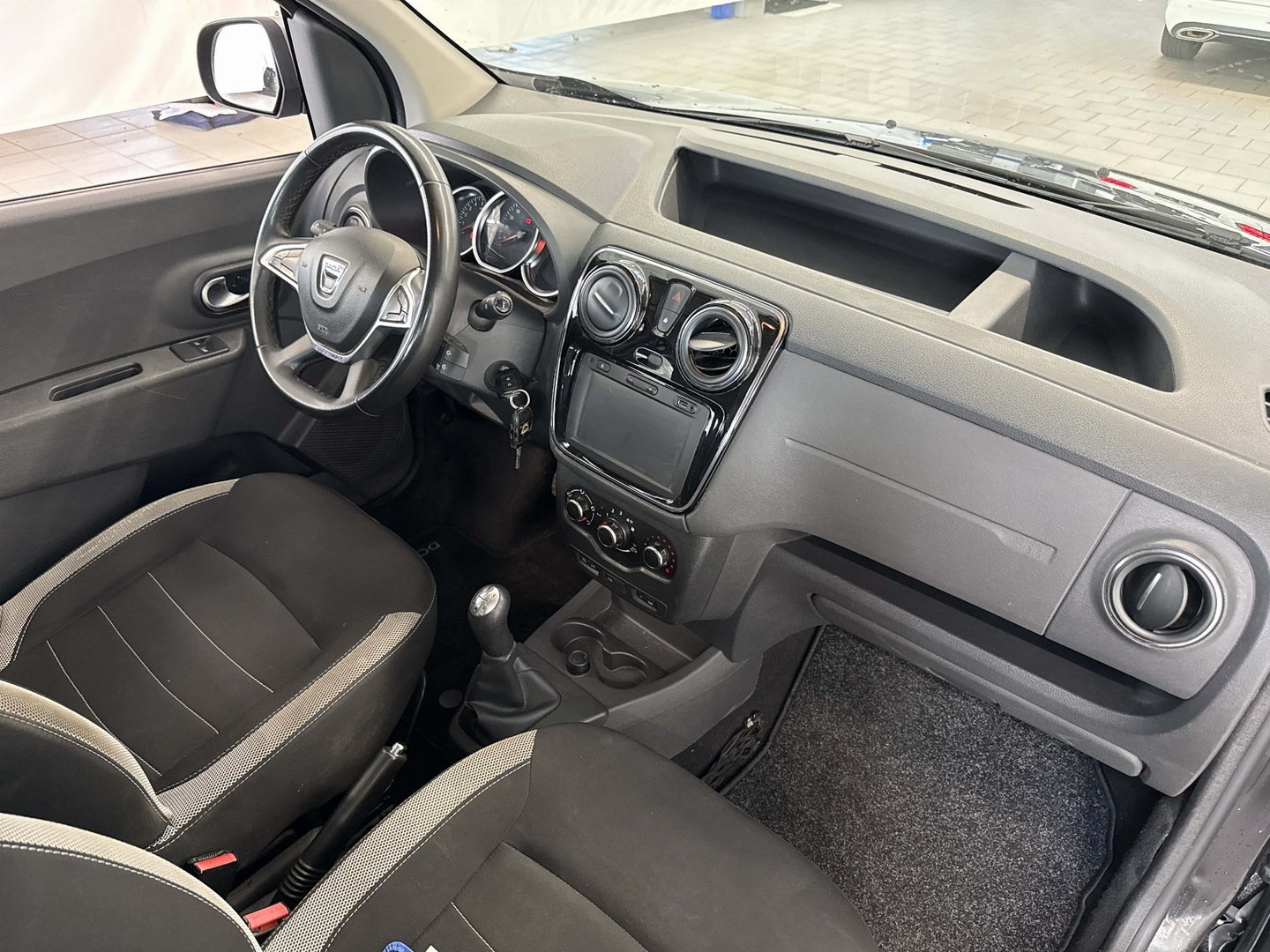 Dacia Dokker 1,6 SCe Stepway photo