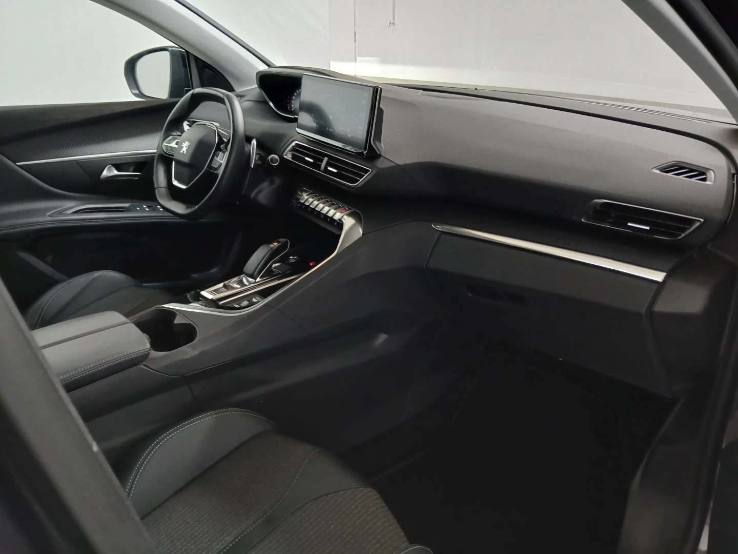 Peugeot 3008 HYBRID 225 e-EAT8 Allure photo