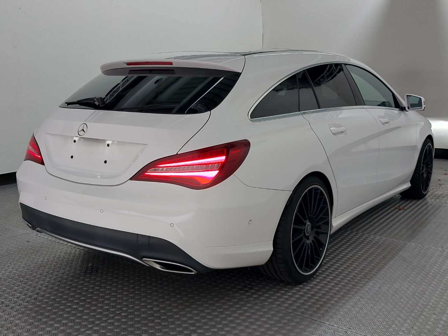 Mercedes-Benz CLA 200 Shooting Brake Urban photo