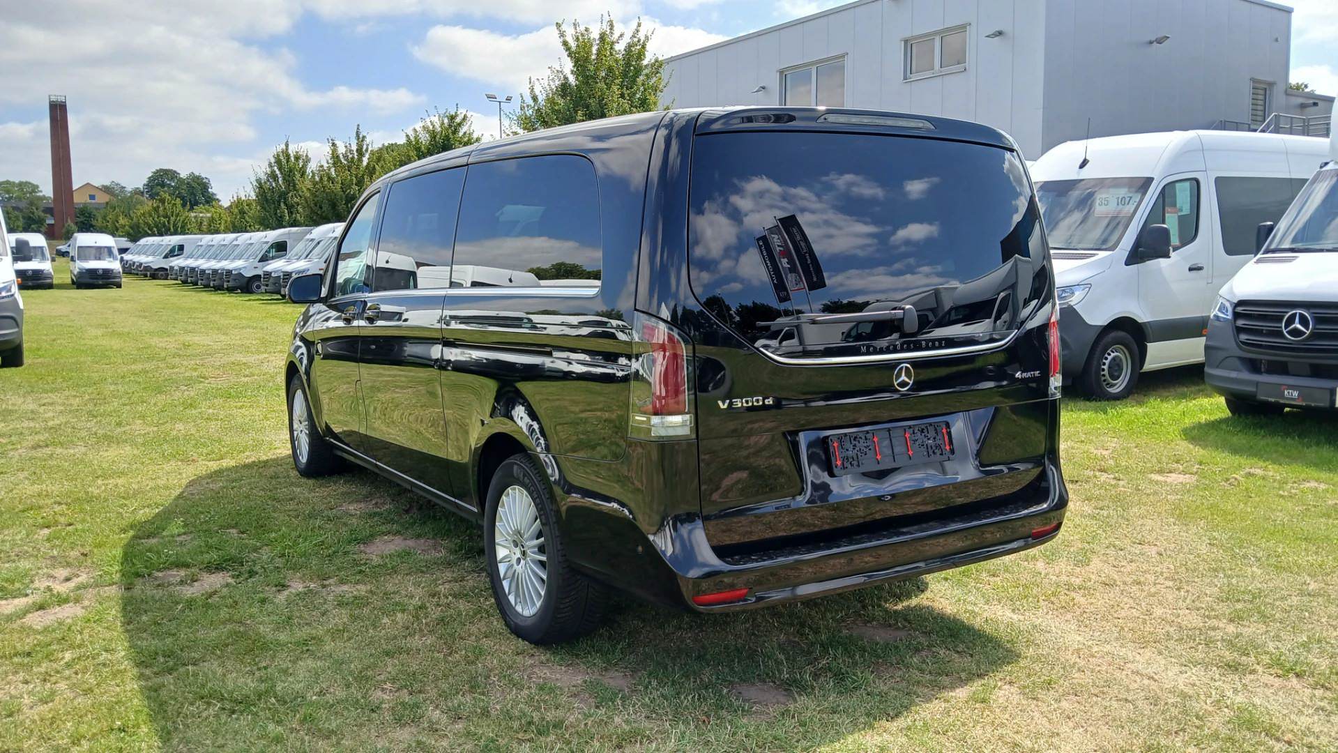 Mercedes-Benz V 300 d extralang 4Matic Automatik photo