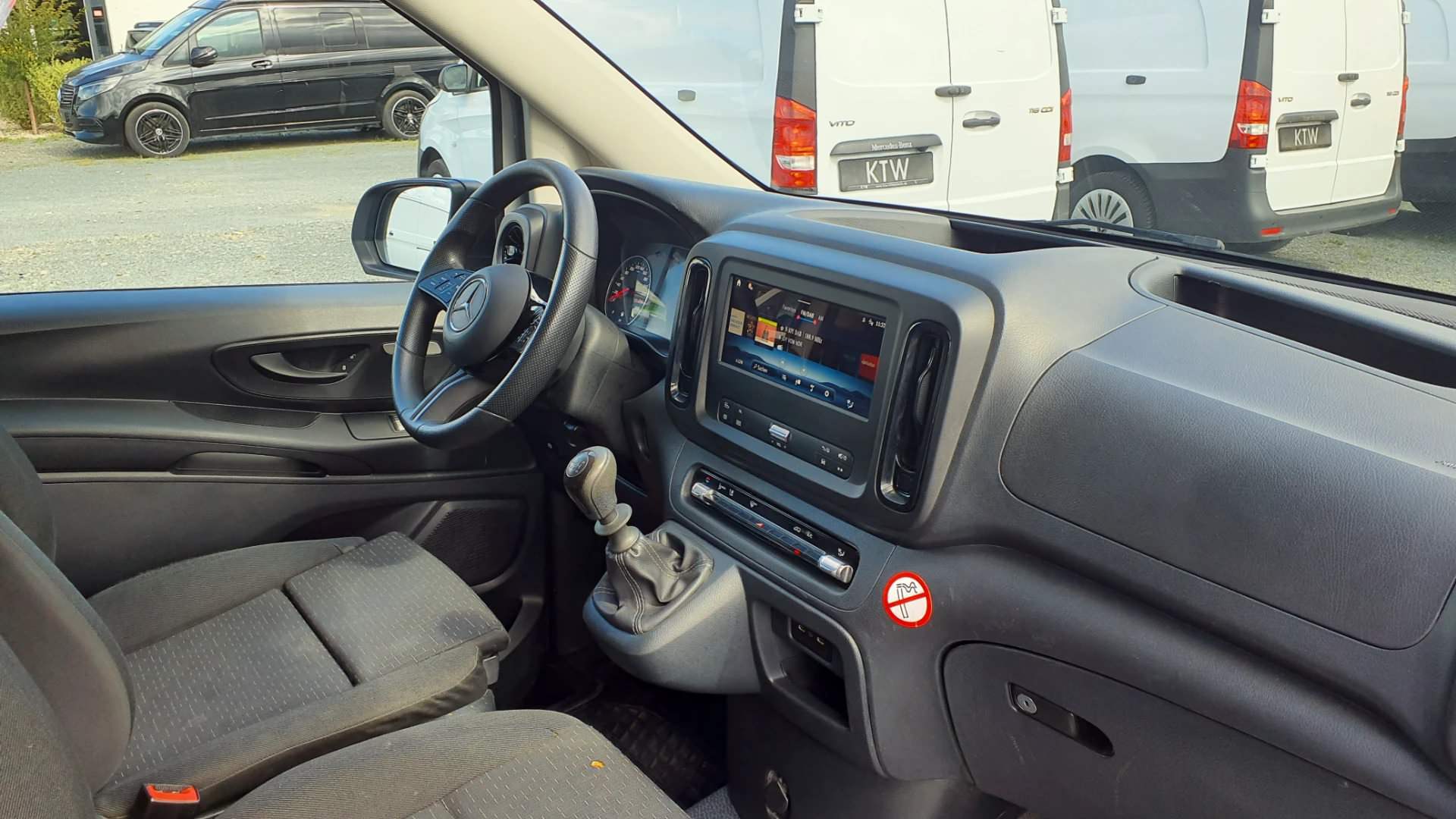 Mercedes-Benz Vito Kasten 116 CDI lang RWD photo