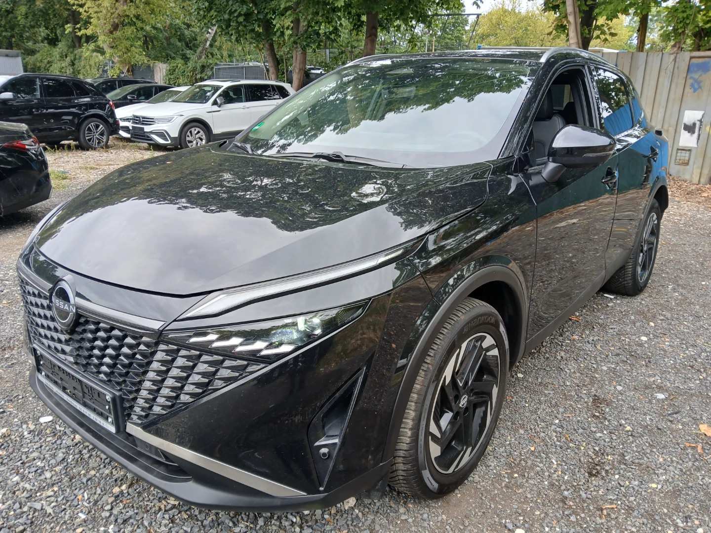 Nissan Qashqai 1,3 DIG-T MHEV X-Tronic N-Connecta ПОВРЕЖДЕНИЯ В РЕЗУЛЬТАТЕ ГРАДА