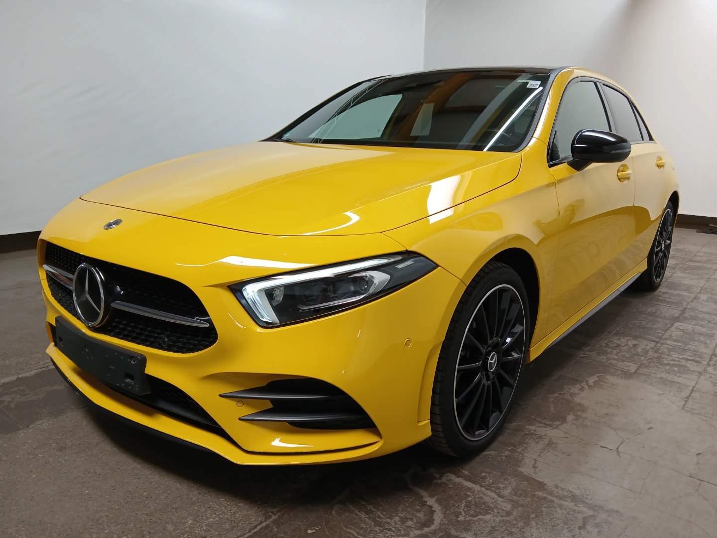 Mercedes-Benz A 250 e 8G-DCT AMG Line