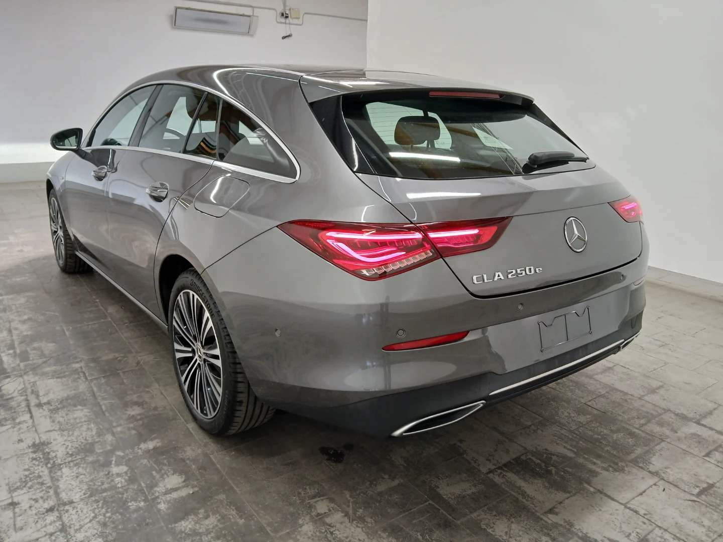 Mercedes-Benz CLA 250 e Shooting Brake 8G-DCT Progressive photo