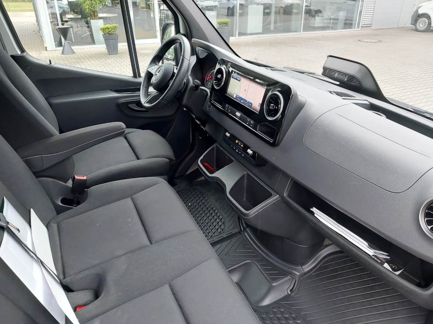 Mercedes-Benz Sprinter Kasten L2 PRO 317 CDI RWD 9G-TRONIC LED High Performance, MBUX photo