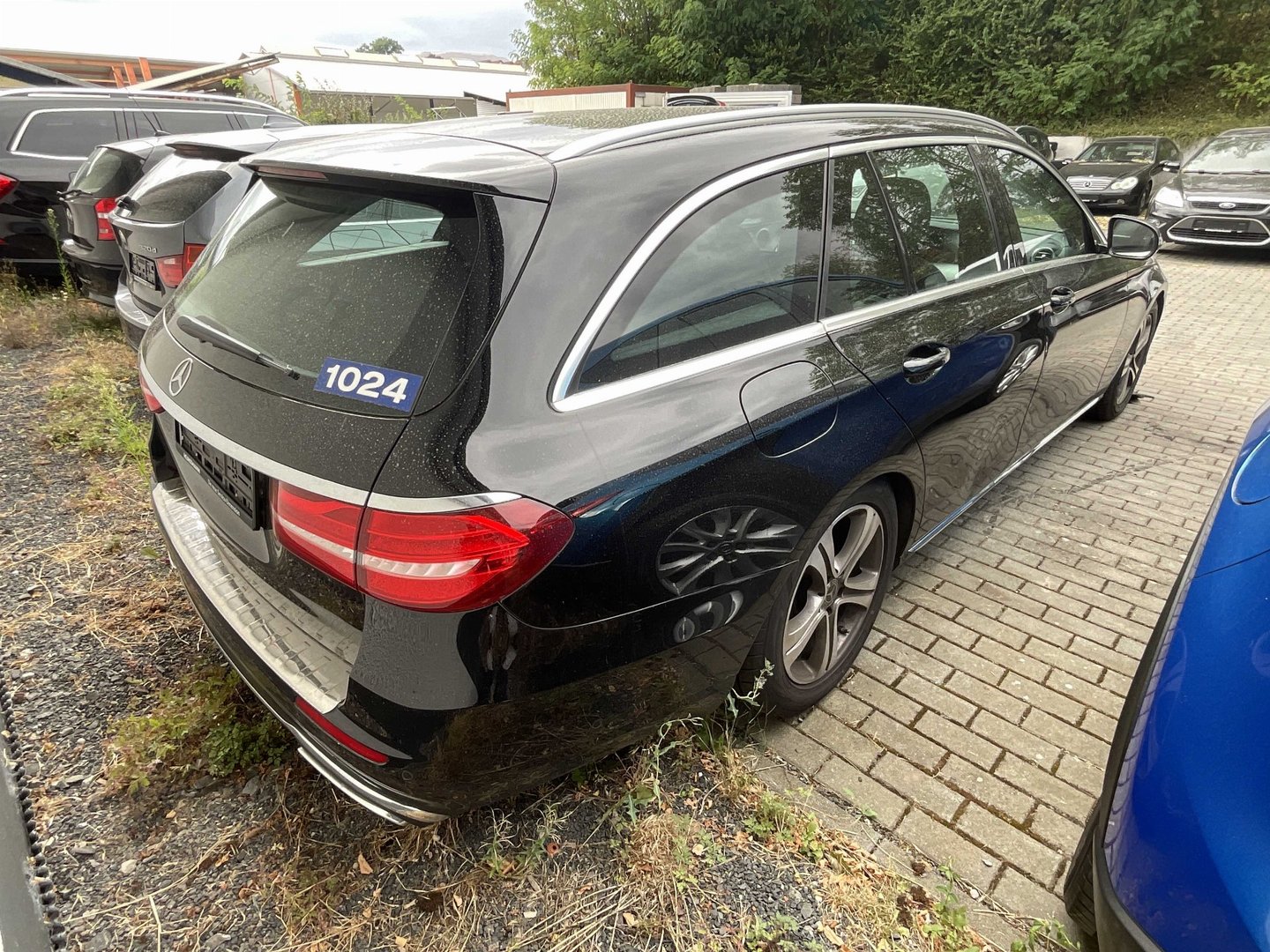 Mercedes-Benz E 200d T Automatik Avantgarde photo