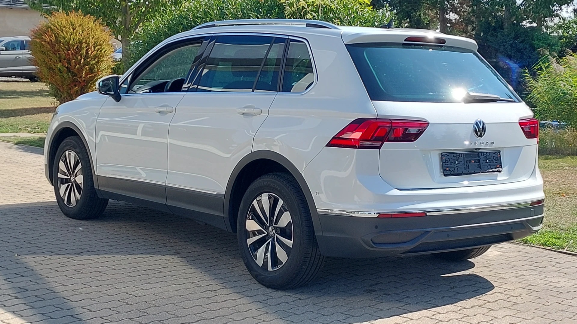 VW Tiguan 2,0 TDI DSG Move photo