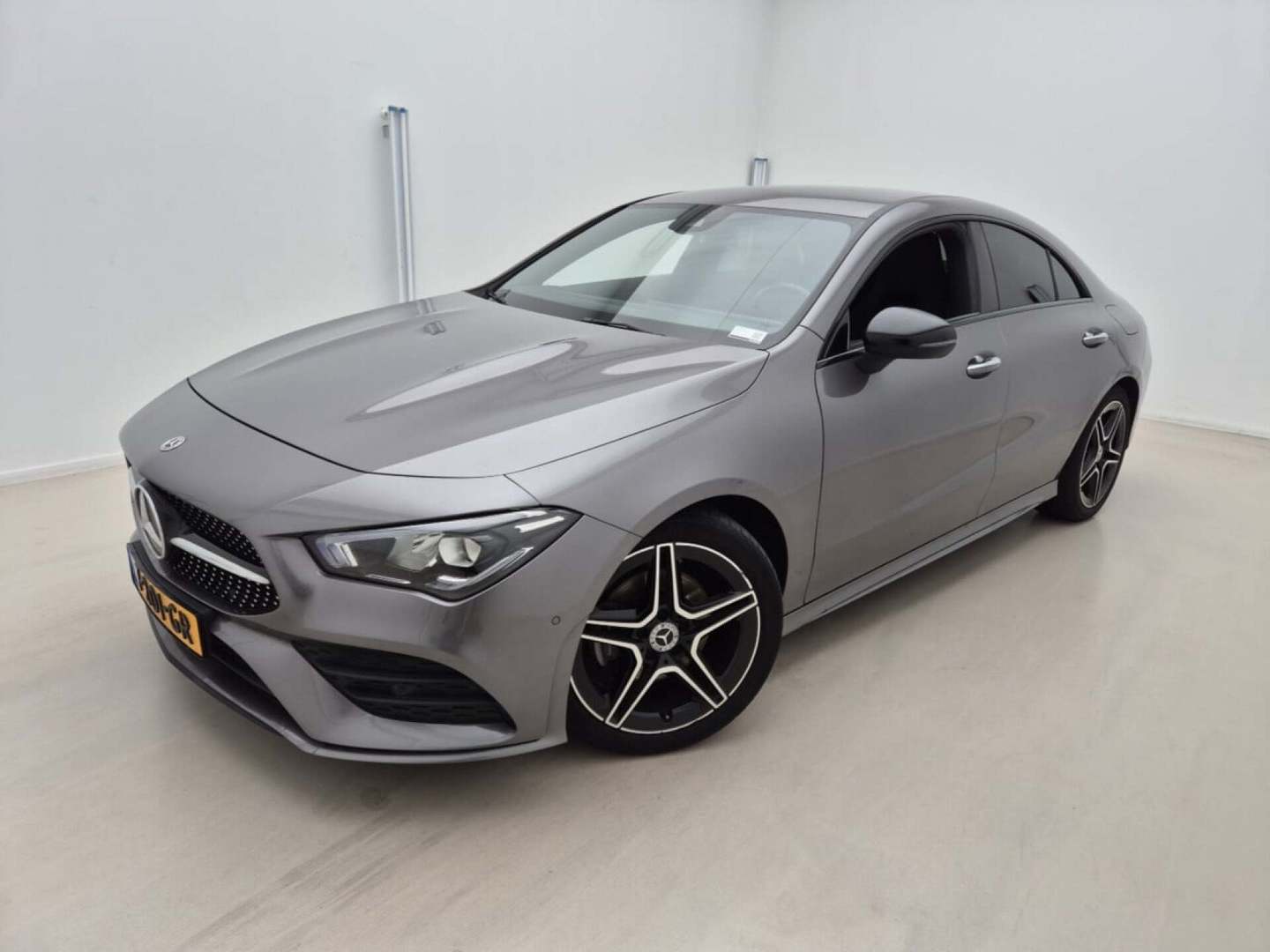 Mercedes-Benz CLA 180 AMG Line