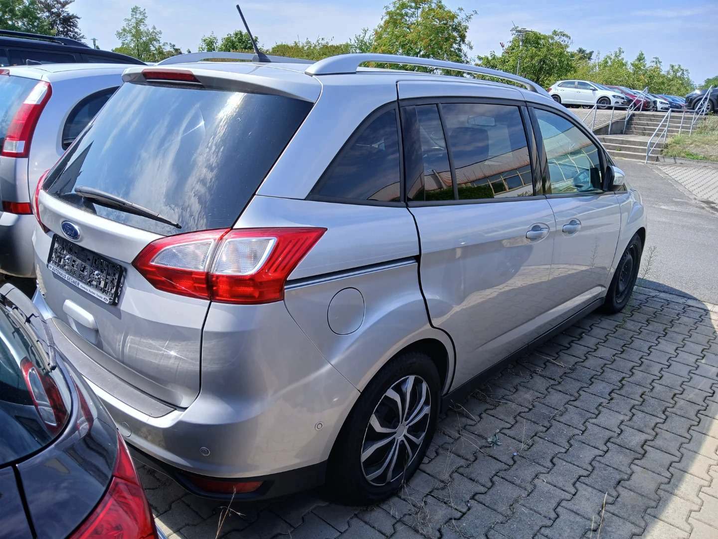 Ford Grand C-MAX 1,0 EcoBoost Cool & Connect photo