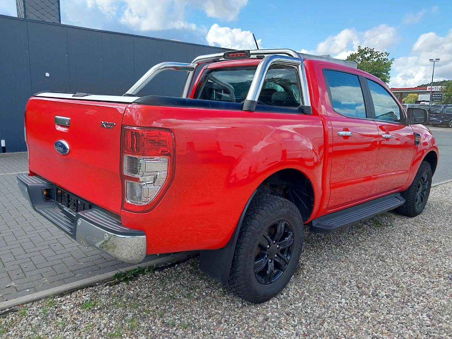 Ford Ranger Doppelkabine 4x4 2,0 TDCI Panther XLT photo