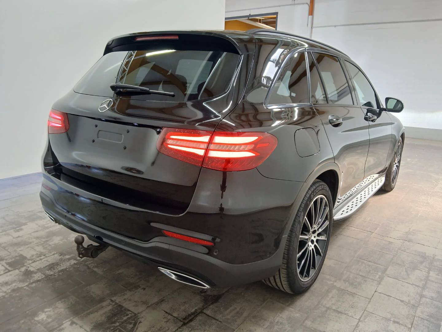 Mercedes-Benz GLC 350 d 4MATIC 9G-TRONIC AMG Line photo