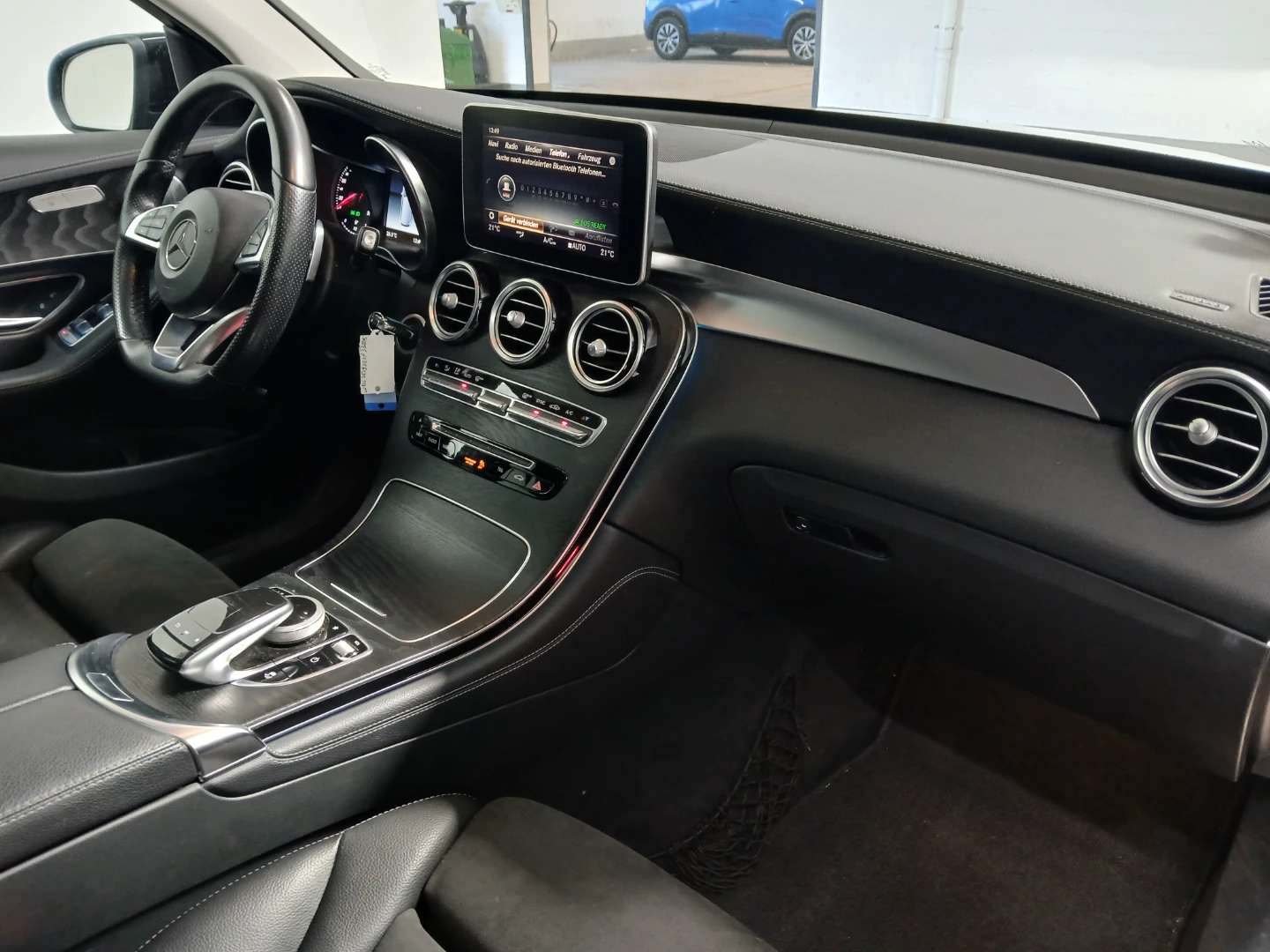 Mercedes-Benz GLC 350 d 4MATIC 9G-TRONIC AMG Line photo