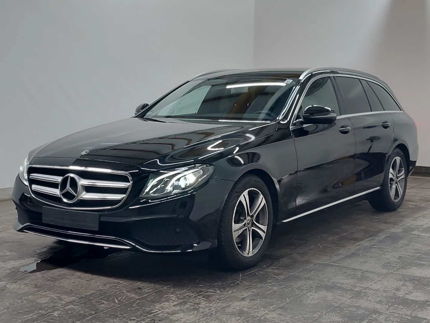 Mercedes-Benz E 220 d T 9G-TRONIC Avantgarde