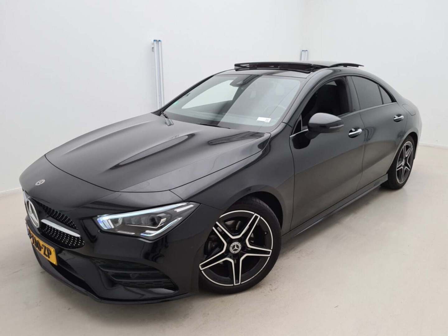 Mercedes-Benz CLA 180 Bus. Sol. AMG