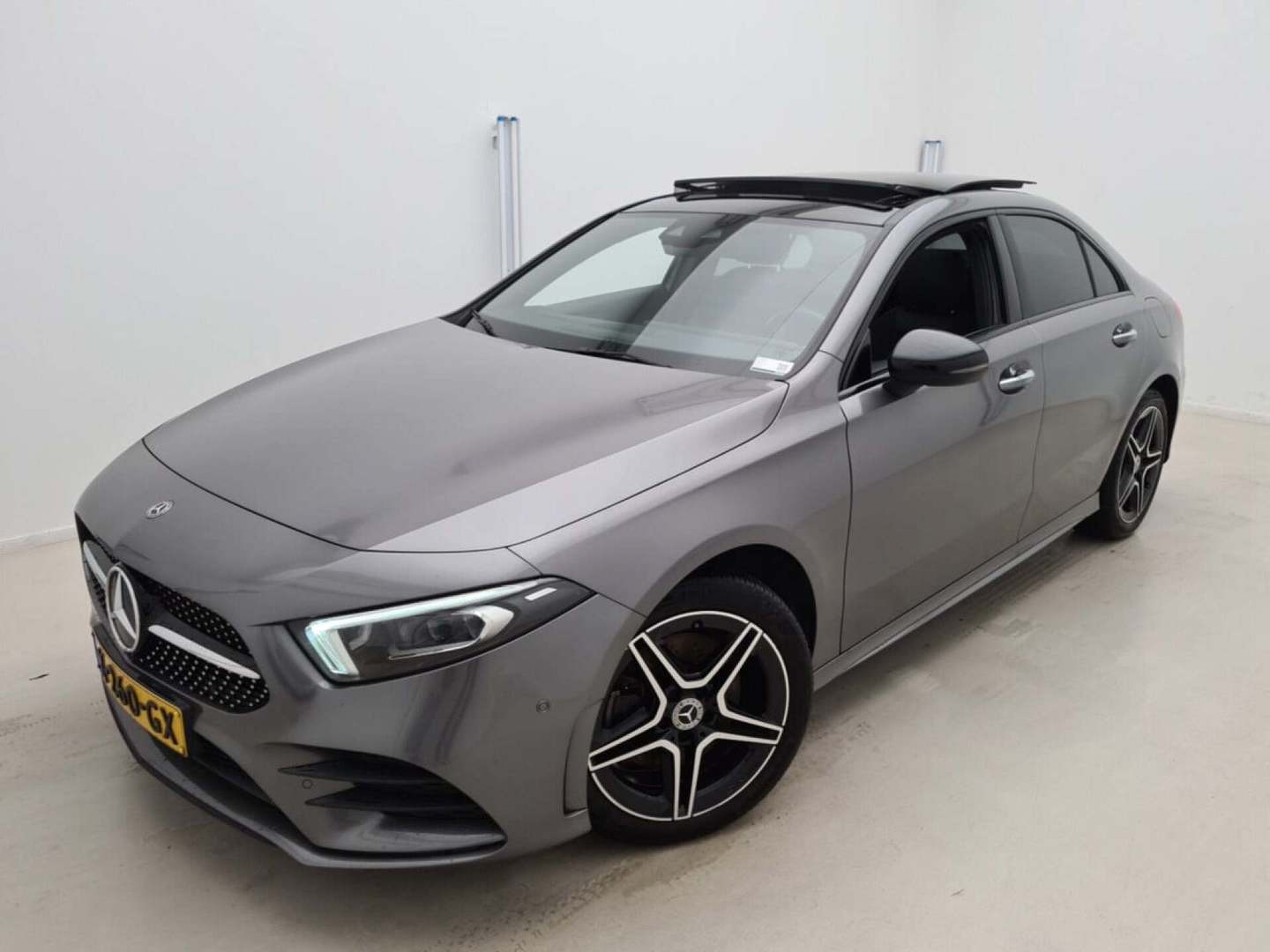Mercedes-Benz A-Klasse sedan 250 e Business Solution AMG Li