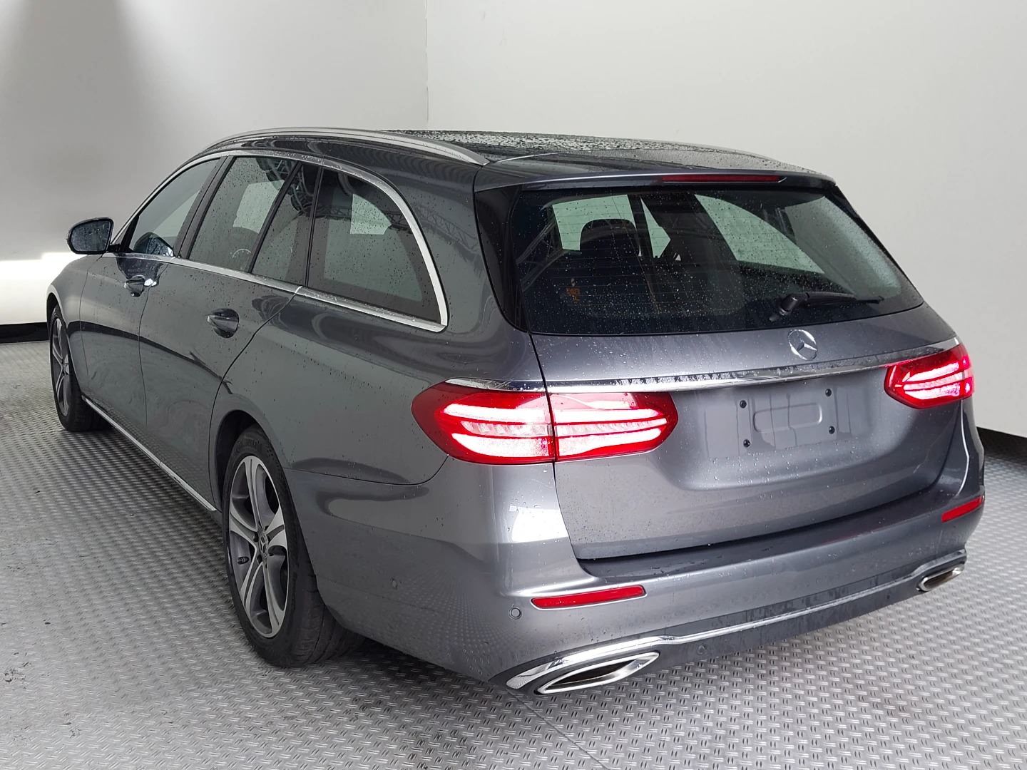 Mercedes-Benz E 450 T 4MATIC 9G-TRONIC Avantgarde photo
