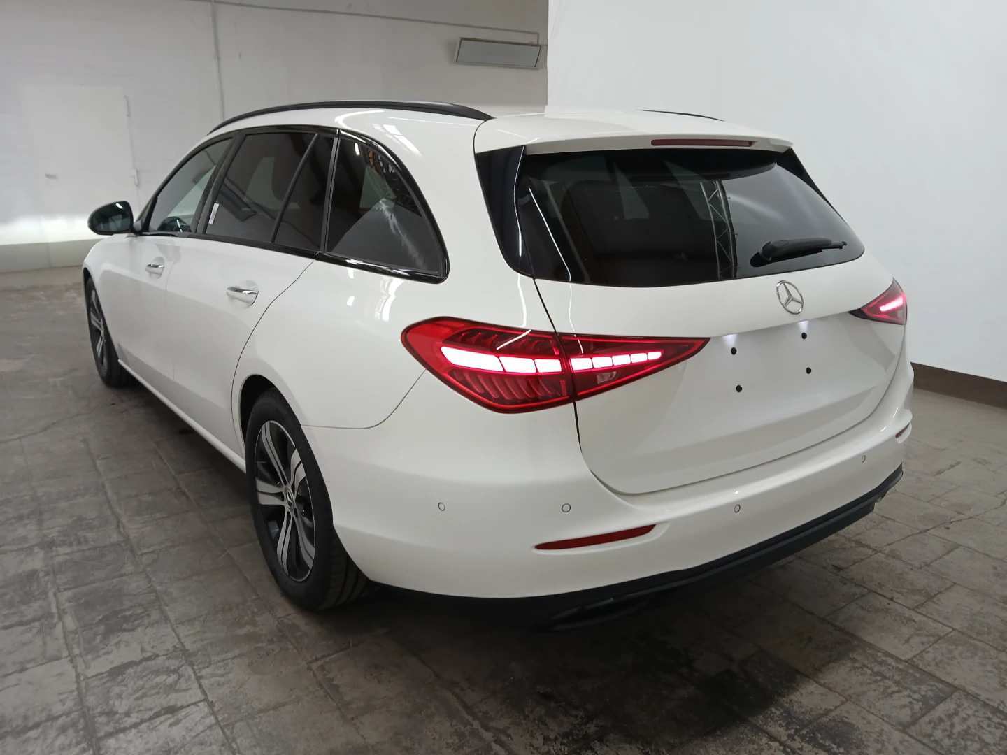 Mercedes-Benz C 220 d T 9G-TRONIC Avantgarde photo