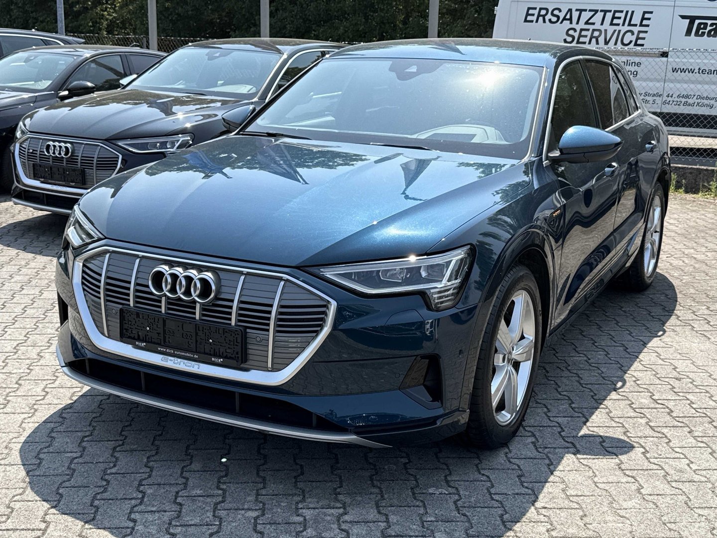 Audi e-tron 50 quattro