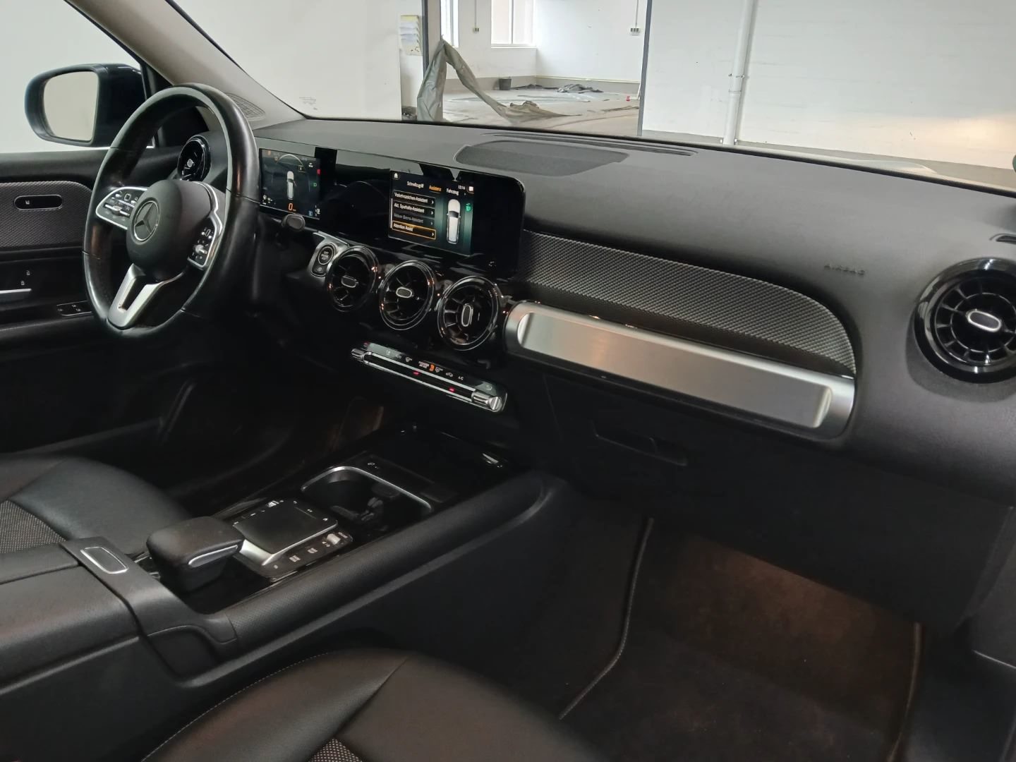 Mercedes-Benz GLB 200 d 8G-DCT photo