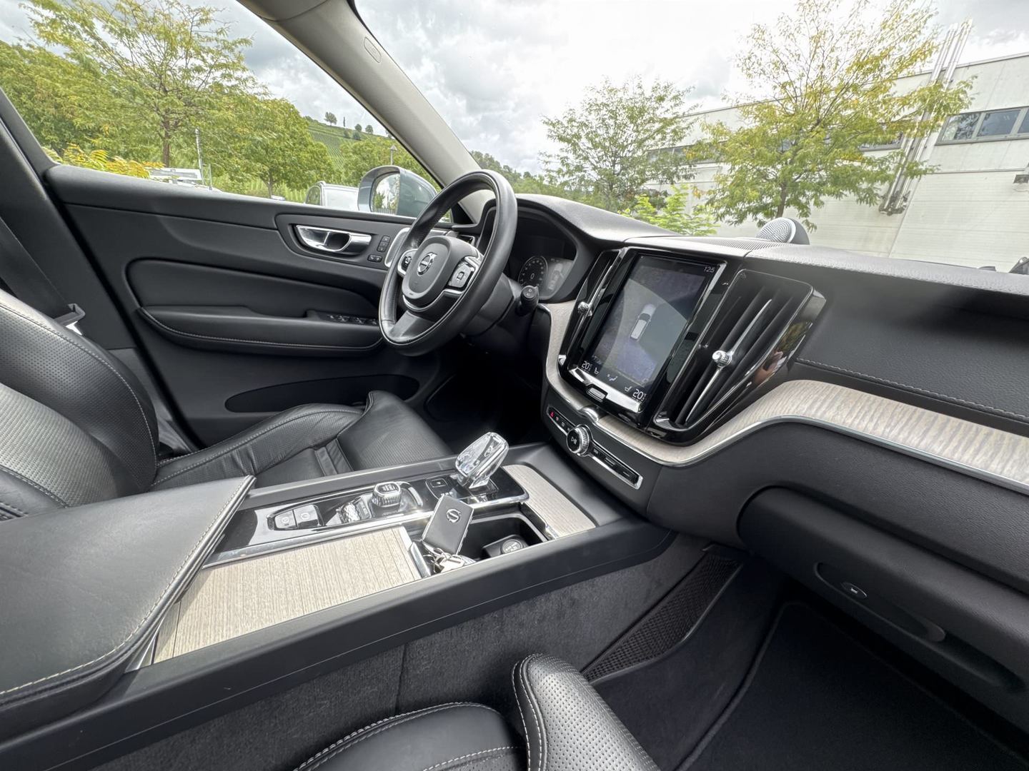 Volvo XC60 B5 AWD Geartronic Inscription photo