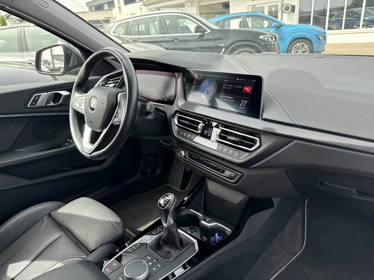 BMW 118i Sport Line photo