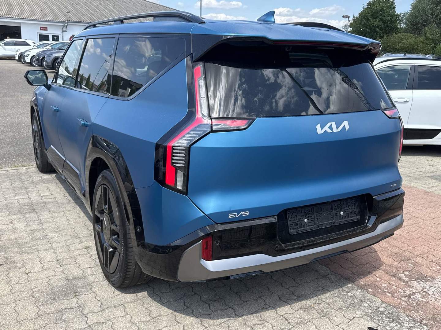 Kia EV9 GT-Line photo