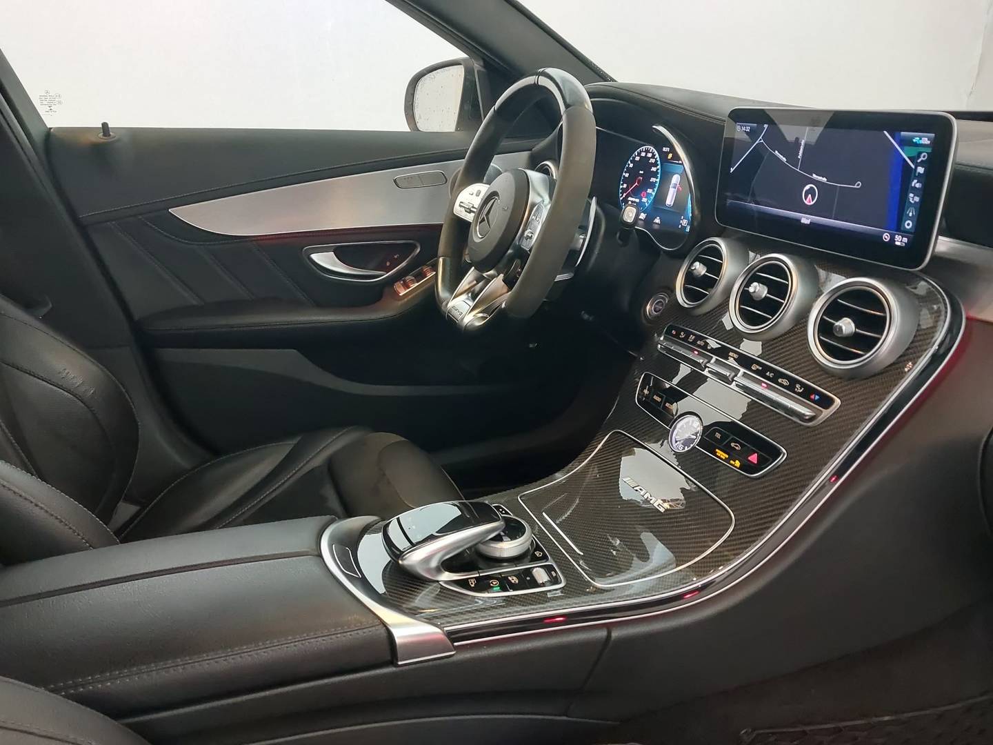 Mercedes-Benz C 63 AMG T 9G-TRONIC photo