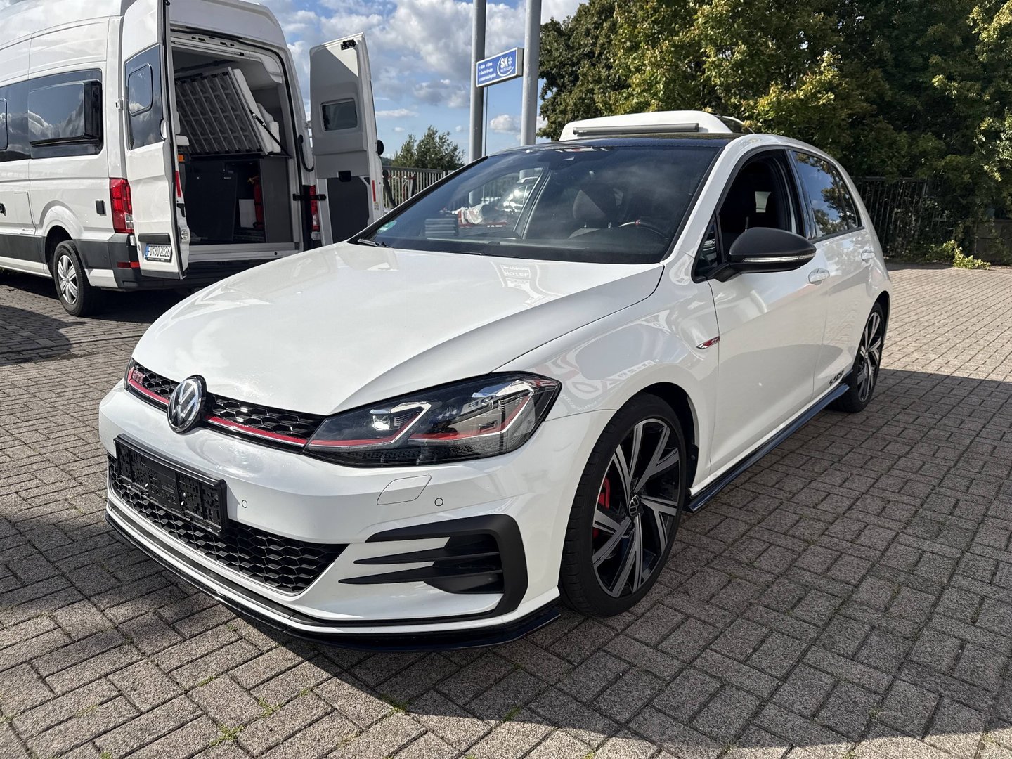 VW Golf GTI TCR 2,0 TSI DSG