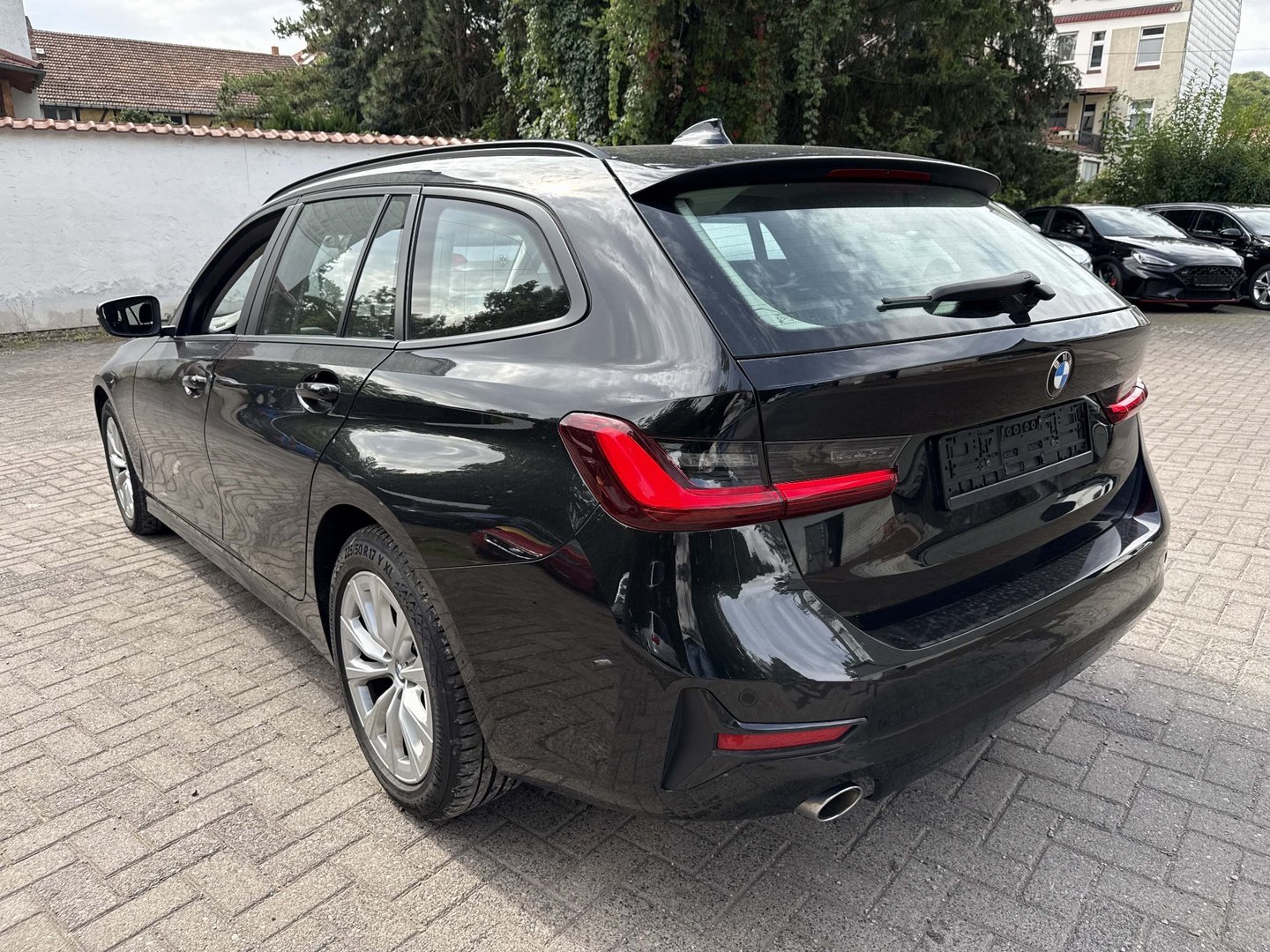 BMW 318d Touring Steptronic photo